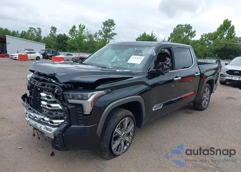 2024 Toyota Tundra Hybrid 1794 Edition z USA, uszkodzony, nr VIN 5TFMC5DB2RX051652